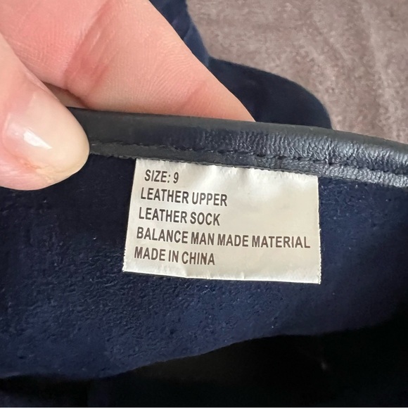 Restricted blue suede ankle booties with outside zip and buckle detail. Elvis - Picture 9 of 9